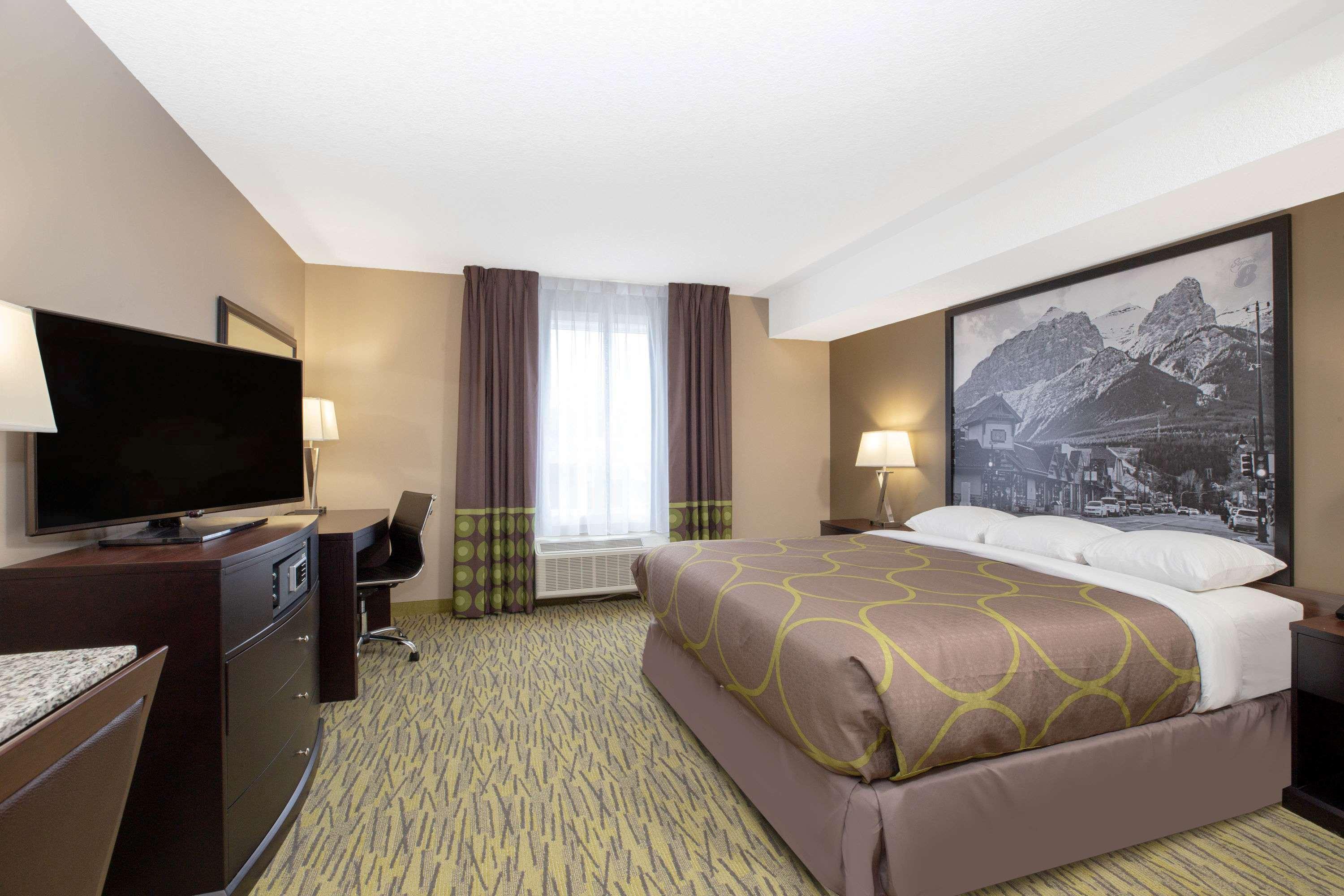 Super 8 By Wyndham Canmore Kültér fotó