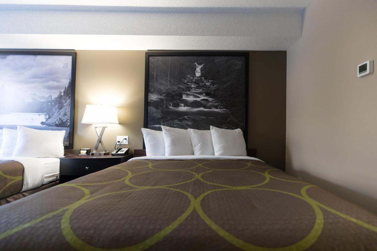 Super 8 By Wyndham Canmore Kültér fotó